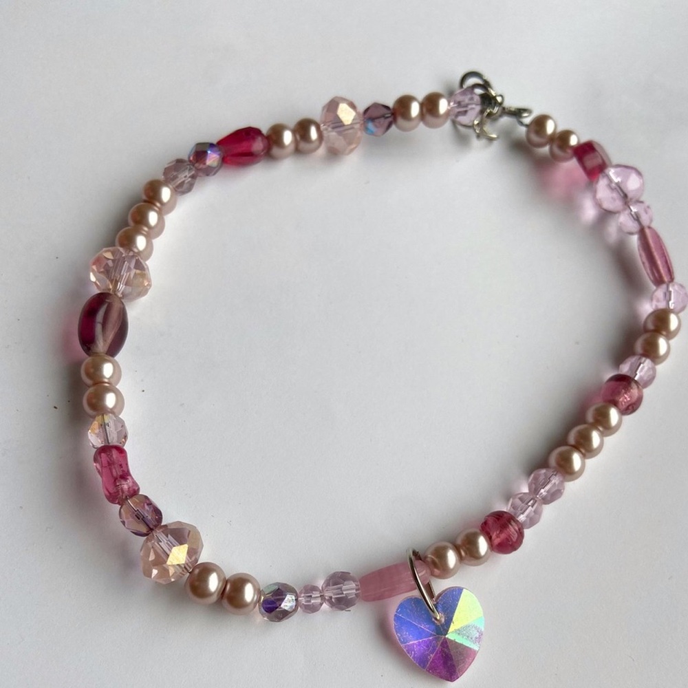 pink beaded necklace 💗